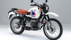 Paris BMW Dakar motorbikes