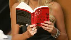 Paris Hilton Books blondes