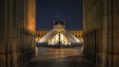 Paris pyramids Louvre museum