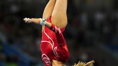 People shawn johnson Celebrity