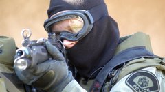 Personne soldier military