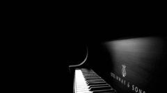Piano monochrome greyscale