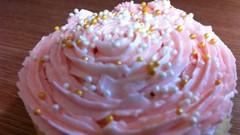 Pink cupcakes sprinkles icing