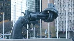 Pistol un non violence