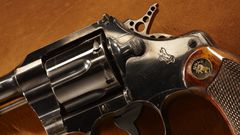 Pistols Guns revolvers