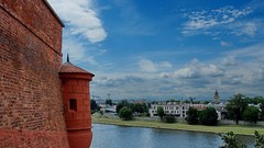 Poland Castles rivers cityscapes Kraków Wawel Vistula