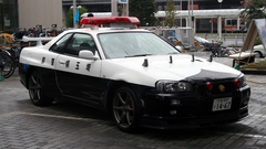 Police Nissan Skyline skyline