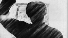 Psycho grayscale Knives Alfred