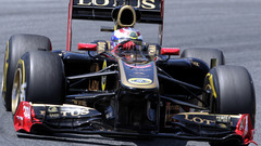 Racing cars formula one Lotus Renault GP