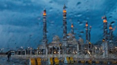 Rain lights bokeh national geographic mosques