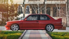 Red BMW E30