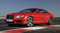 Red cars Bentley vehicles Supercars race tracks Bentley 