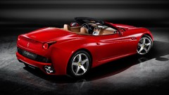Red cars Italy Ferrari California
