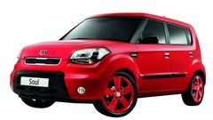 Red cars Kia Soul