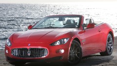 Red cars vehicles Maserati GranCabrio