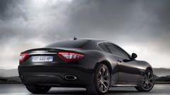 Red cars vehicles Maserati granturismo