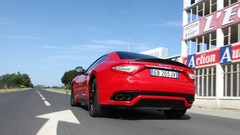 Red cars vehicles Maserati granturismo
