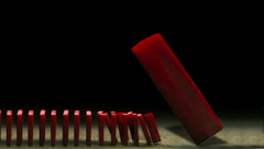 Red dominos game falling