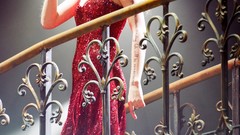 Red woman dress Celebrity blondes taylor swift singers