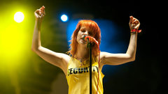 Redheads Celebrity singers arms