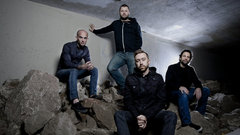 Rise against high Resolution bbded