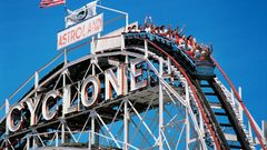 Roller coaster cyclone Park