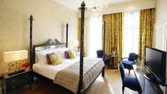 Room beds architecture