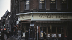 Room tea Sweets and school corner Sylvia