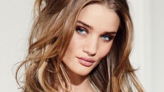 Rosie huntington-whiteley