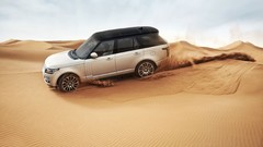Sand cars Range Rover deserts