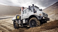 Sand Mercedes-Benz trucks vehicles unimog