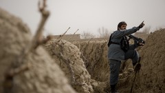 Sand War Guns dust fight ambush soldiers military patrol combat 