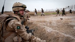 Sand War Guns England dust fight soldiers Britain United 