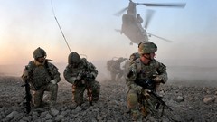 Sand War Guns England Helicopters dust fight soldiers Britain 