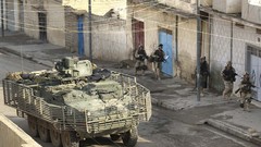 Sand War track dust Army cars wheels street shooting military 