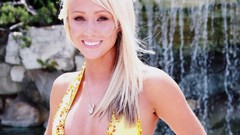 Sara jean underwood blondes