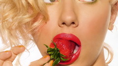Scarlett Johansson Actress strawberries