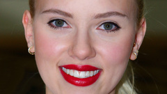 Scarlett Johansson lipstick Celebrity