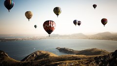Sea Mountains hot air balloons