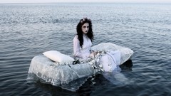 Sea woman beds brides