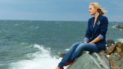 Sea woman jeans blondes models Talia