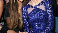 Selena Gomez blondes taylor swift singers