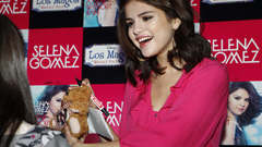 Selena Gomez Celebrity singers