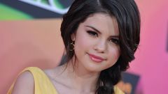 Selena gomez People Celebrity