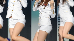 Seohyun singers Kim Taeyeon