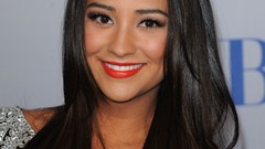 Shay mitchell