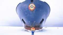 Ship icebreaker Russian kapitan