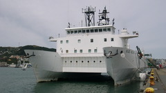 Ships high watercraft