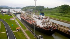 Ships Panama canal