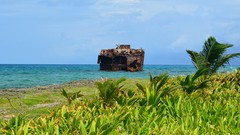 Ships sinking ships shipwrecks